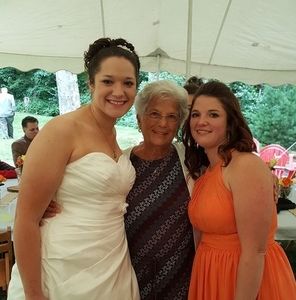 Meet your Posher, Elizabeth